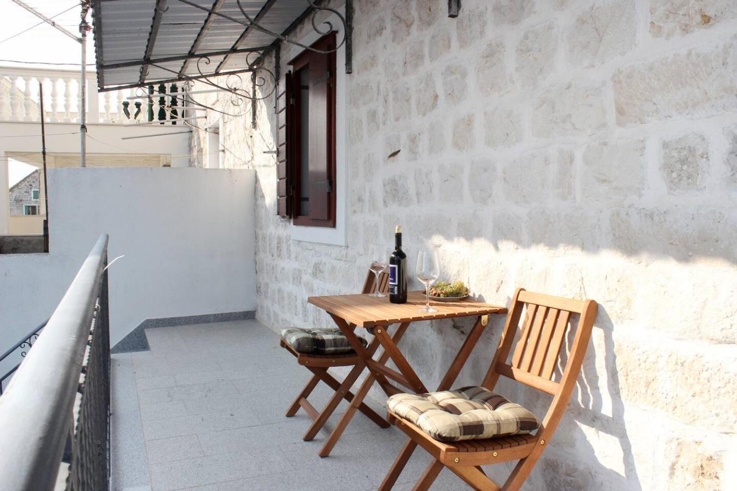 Kaštela Apartment In Stone House On Seaside מראה חיצוני תמונה